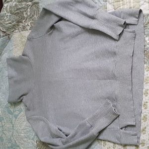 GUC alo funnel neck sweatshirt, size L